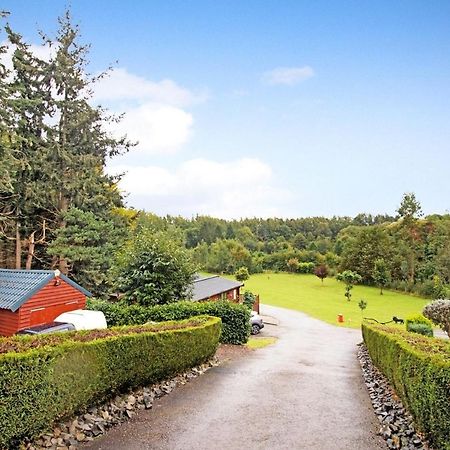 Astbury Falls Luxury Retreats Eardington Esterno foto